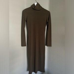 H&M Olive Green Long Sleeve Midi Dress Size S